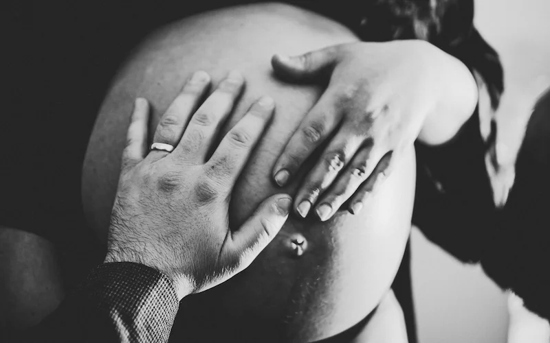 Seventh month of pregnancy illustration